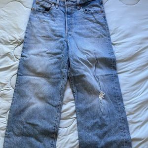 Levi’s rib cage straight ankle jeans